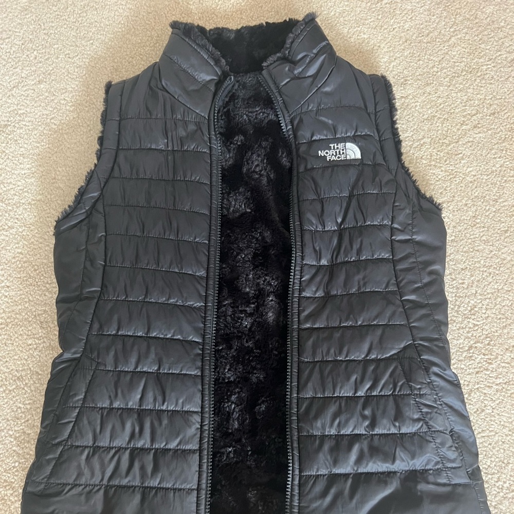 North Face Reversible Girls Black Vest Medium